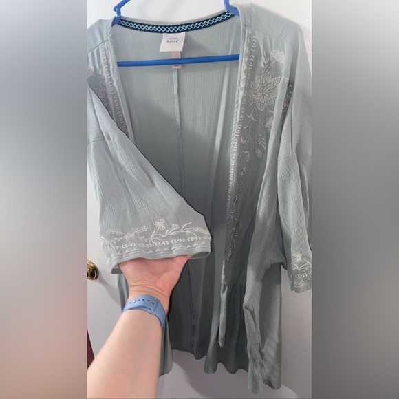 Knox rose lightweight boho half sleeve shawl - Picture 2 of 5